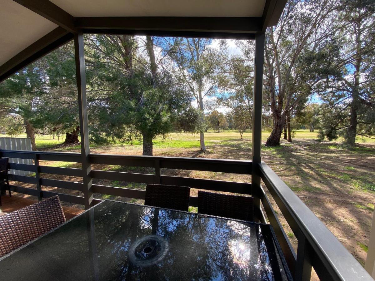 Cobram Barooga Golf Resort Esterno foto